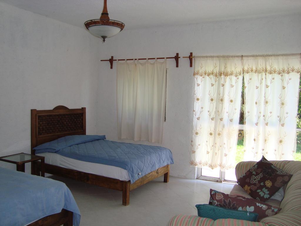 Hotel Teques Inn Tequesquitengo Szoba fotó