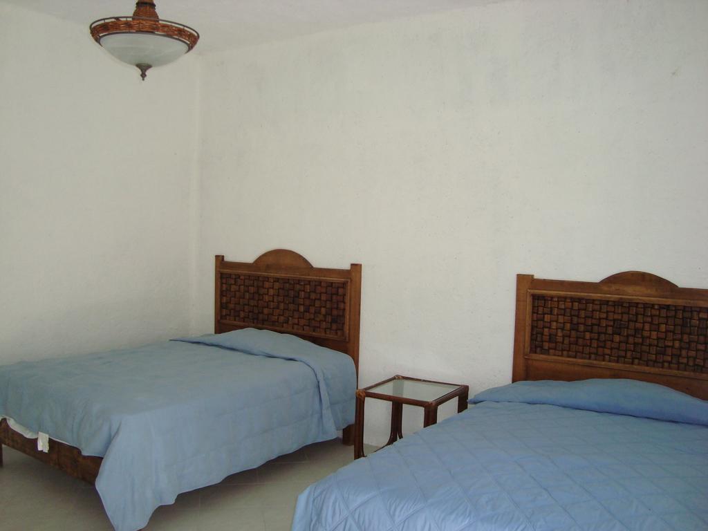 Hotel Teques Inn Tequesquitengo Szoba fotó