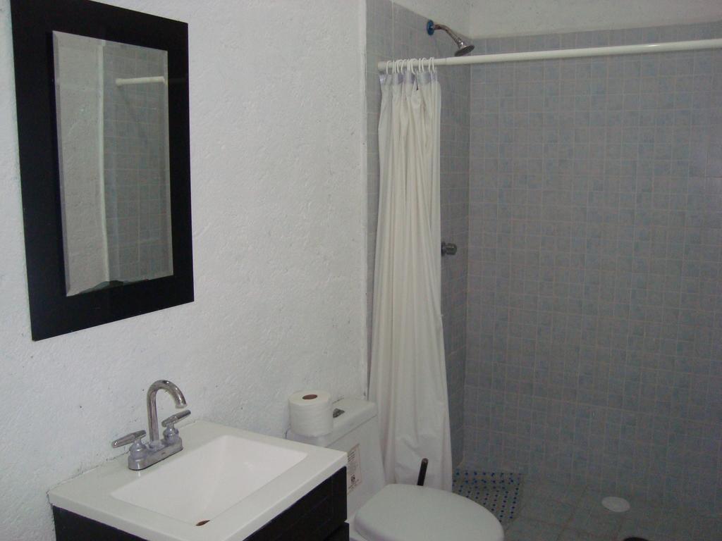 Hotel Teques Inn Tequesquitengo Szoba fotó