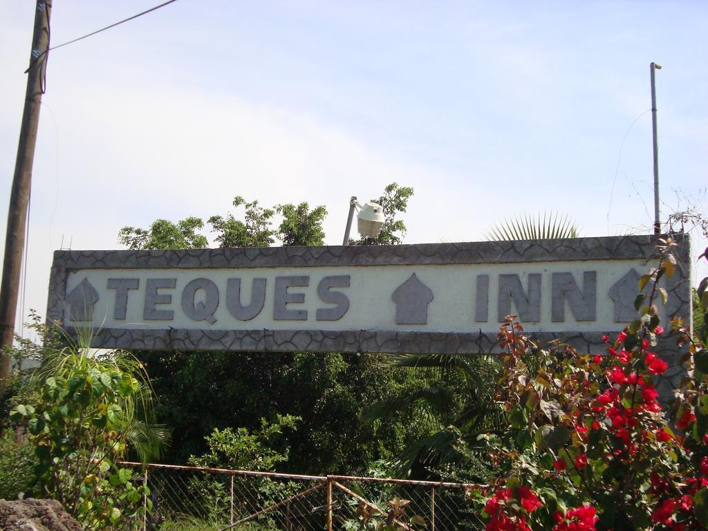 Hotel Teques Inn Tequesquitengo Kültér fotó