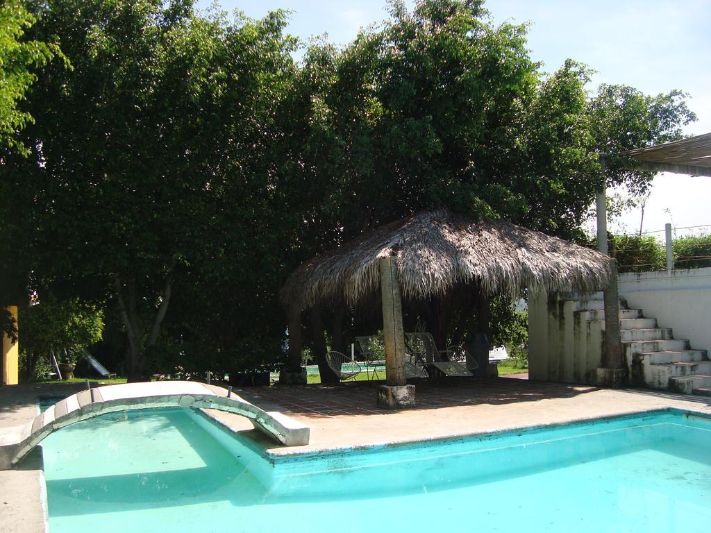 Hotel Teques Inn Tequesquitengo Kültér fotó